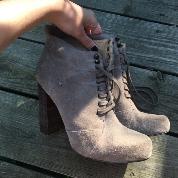 Chunky 4 inch Bootie heels - Picture 3 of 6